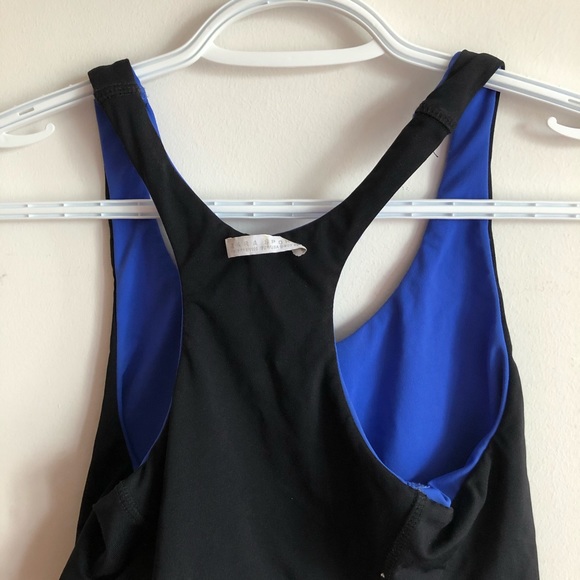 REVERSIBLE BLUE/BLACK sports bra - Picture 9 of 9